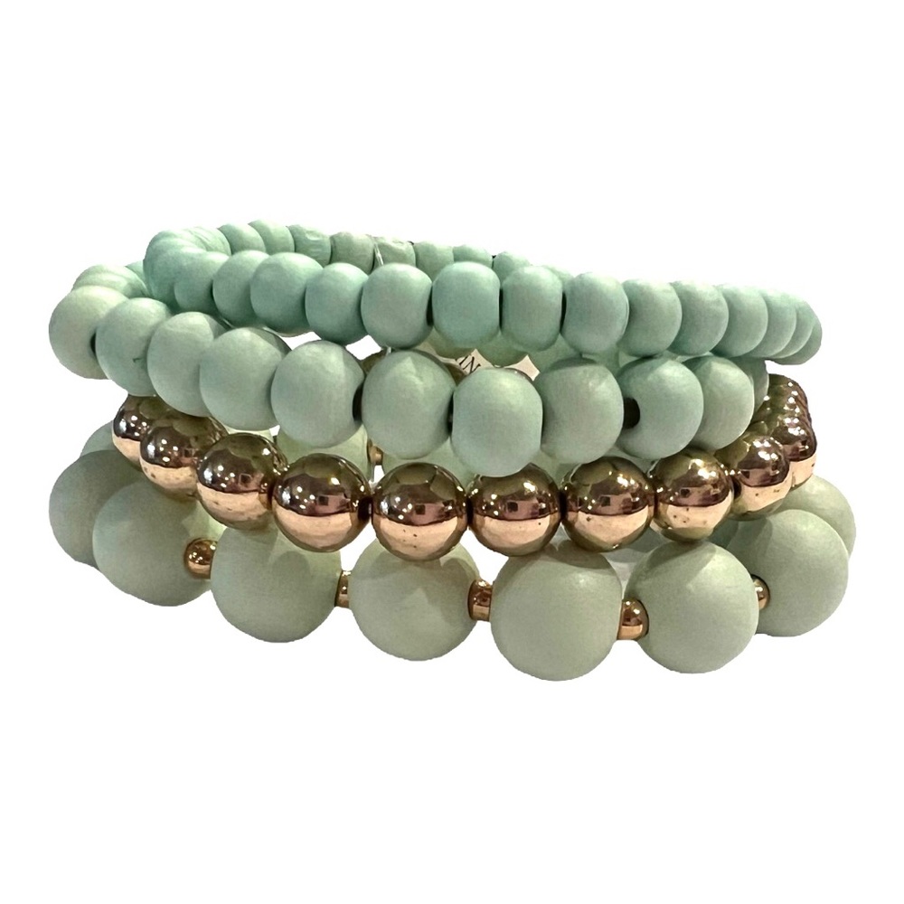 136. Women’s Mint & Natural 4-Strand Bracelet Set NWT